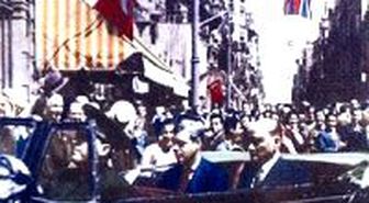 2 Kitapta Tek ve Aynı Kare