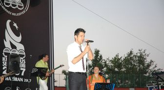 Adapazarı'nda Keremcem ve Muazzez Ersoy Coşkusu