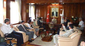 CHP'li Milletvekili Adaylarının Karşıyaka Çıkartması