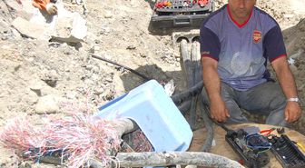 Yol Çalışmasında Fiber Optik Kablolar Kesildi
