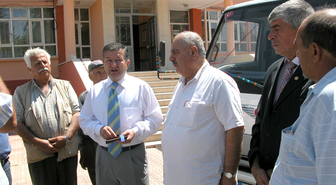 İşadamları Köylere Hizmet İçin Kamyon Bağışladı