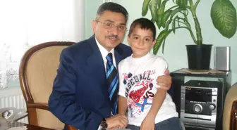 Akif Gülle, Küçük Caner'i Yanlız Bırakmadı