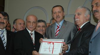 Başbakan Erdoğan Mazbatasını Aldı