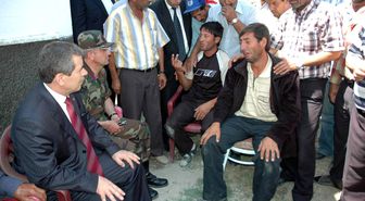Bakan Şener, Sivas'ta Şehit Ailesini Ziyaret Etti