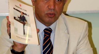 Eski AK Parti'li Vekil, Çalışmalarını Kitaplaştırdı