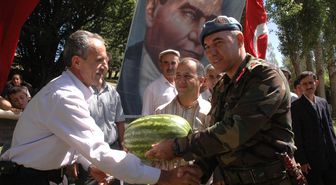 Hakkari'de Organik Domates ve Karpuz Yetiştirciliği