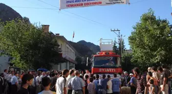 İstanbul Büyükşehir Belediye Başkanı Topbaş'tan Memleketine İtfaiye Aracı