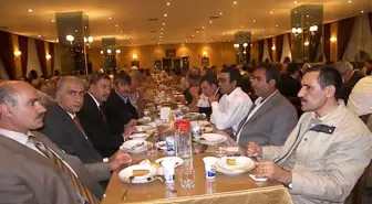 Narmanlılar Kültür ve Yardımlaşma Derneği'nden İftar Yemeği