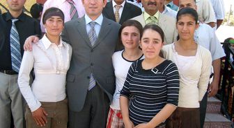 Silvanlı Kızlar Okumak İçin Kaymakamdan Yardım İstedi