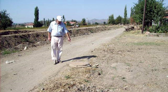 Mahallenin Kanalizasyonu Dereye Akıyor