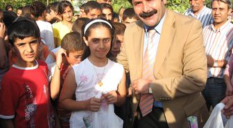 Derik Belediyesi'nden 400 Öğrenciye Kırtasiye Yardımı