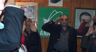 Anavatan'dan 'Emret Komutanım'