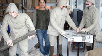 Çanakkale Savaşını Yaptığı Maket Askerlerle Canlandırdı