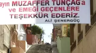 Konak Belediyesi'ne Pankartlı Teşekkür