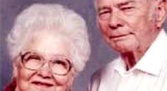 71 Yıllık Evli Çift 4 Saat Arayla Öldü