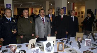 Polis Okulu'ndan Atatürk Fotoğraf Sergisi