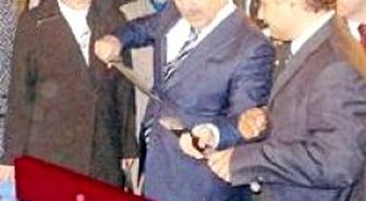 Kılıcım Hep Kınındadır