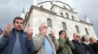 Bolu'da Şehitler İçin Gıyabında Cenaze Namazı Kılındı