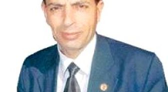 Aldatan Eşinden Şiirle Boşandı