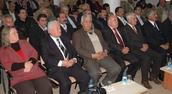 Vali Aksoy'dan Ziraat Odası ve Muhtarlar Derneği'ne Ziyaret