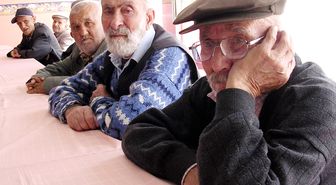 Huzurevinde Kalan Yaşlılar Hallerinden Memnun