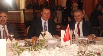 Bakan Yıldırım, Türkiye Müteahhitler Birliği'nin Gecesine Katıldı
