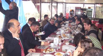 AK Parti İlçe Teşkilatı 2007 Değerlendirme Toplantısı