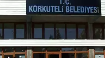 Korkuteli Belediyesi'nden Öğrencilere 15 Tatil Hediyesi