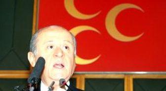 Bahçeli, CHP'yi Topa Tuttu