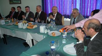 AK Parti Milletvekilleri'nden Toplantı