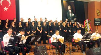 İzmir'de Anlamlı Konser