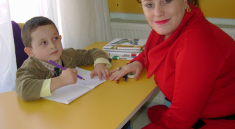 Rehabilitasyon Merkezi İşitme Engellilere Ücretsiz Eğitim Veriyor