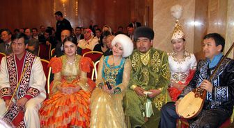 Paris'te Kazak Türkleri'ni Buluşturan Nevruz Şöleni