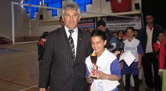 Voleybol Küçükler İl Birinciliği Müsabakaları Sona Erdi