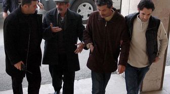 Boğdukları Bebeği Poşetin İçine Koyup Çöp Kamyonuna Attılar
