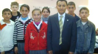 Minik Öğrenciler Valinin Görevlerini Araştırdı