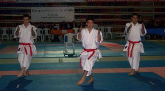 Minikler ve Yıldızlar Bay-bayan Karate Şampiyonası