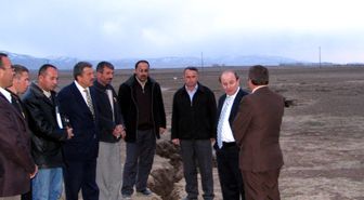 Niğde Valisi Öztürk Deprem Bölgesini İnceledi