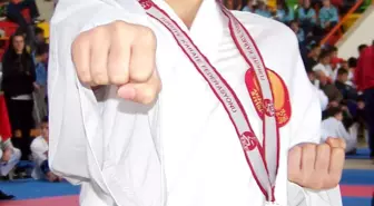 Aliağa Belediyespor Karate Takımı, Şampiyonluğu Kaçırdığını Düşünüyor