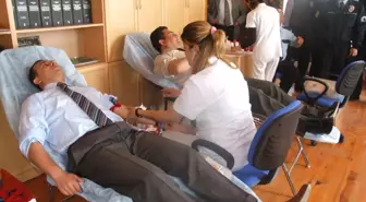 Silifke'de Kamu Çalışanları Kan Bağışladı