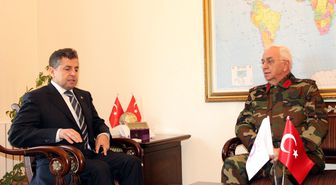 Orgeneral Koşaner, Vali Gözlügöl'ü Ziyaret Etti