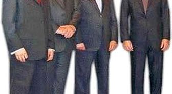 Yaylım Ateş Altında Başarmaya Çalışıyoruz