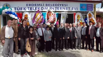 Erdemli'de İnternet Evi Açıldı