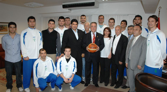 Bornova Belediyesi Basketbol Takımı Çorum'a Umutlu Gitti