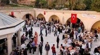 100 Bin Kişiye 'Tirit' Ziyafeti
