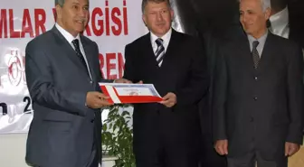 Manisa Vergi Rekortmenlerine Plaket