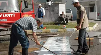 Posof Belediyesi Kamu Kurumlarının Halılarını Yıkama Hizmeti Başlattı