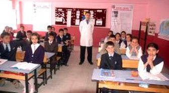 Çukurca'dan Ankara'ya Uzanan Başarı Öyküsü İlçeyi Sevince Boğdu