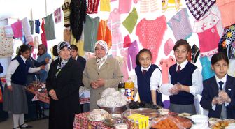 Afşin'de Yoksul Öğrenciler Yararına Kermes