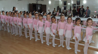 Minik Balerinler Kuşcenneti Festivali'ne Hazırlanıyor